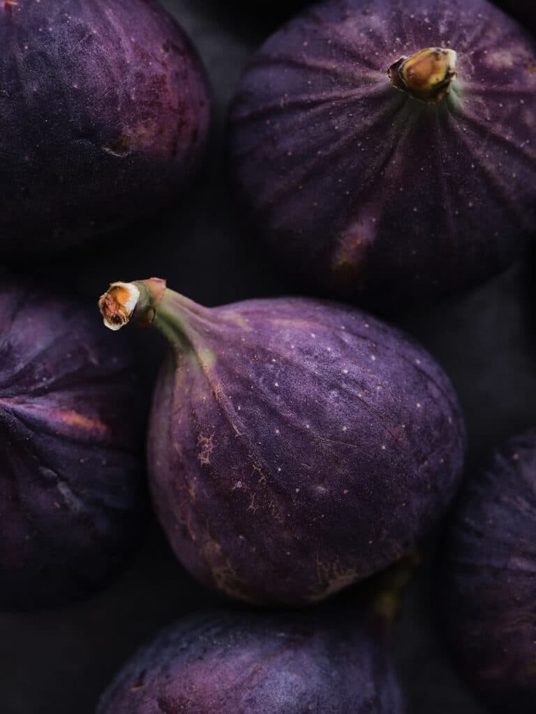 Figues rôties au miel : Recette (très) facile et délicieuse Figues rôties au miel : Recette (très) facile et délicieuse