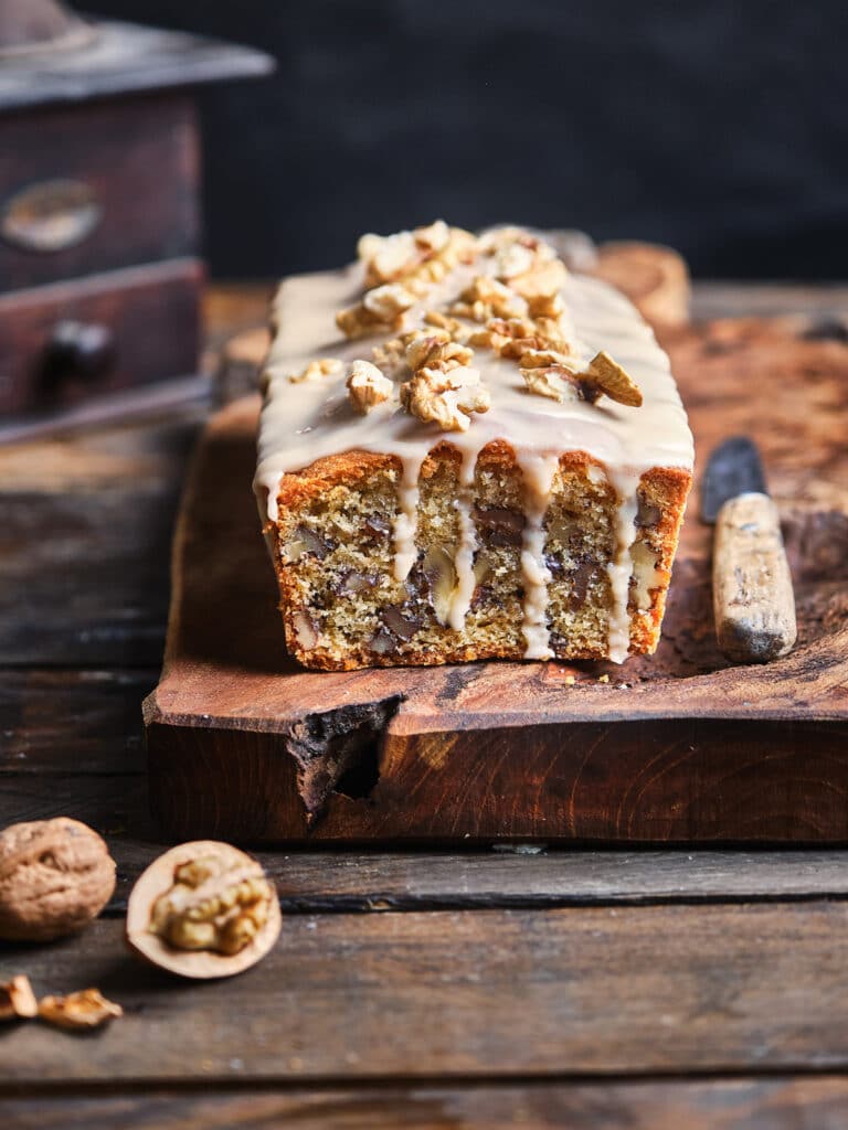 Cake au Noix : Recette facile, simple, rapide et délicieuse !