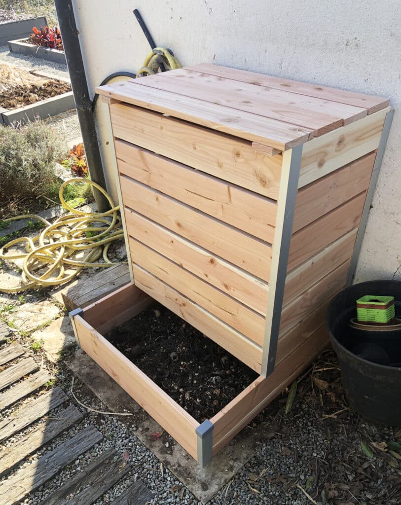 Comment fabriquer un composteur extérieur en bois ? [Tuto + Photos]