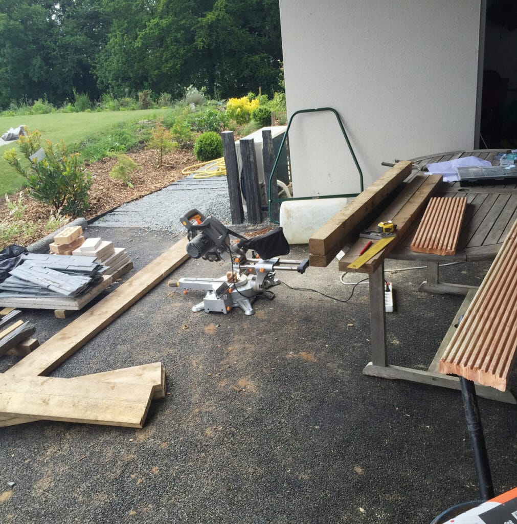 Comment fabriquer un composteur extérieur en bois ? [Tuto + Photos]