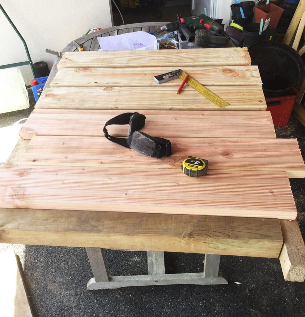 Comment fabriquer un composteur extérieur en bois ? [Tuto + Photos]