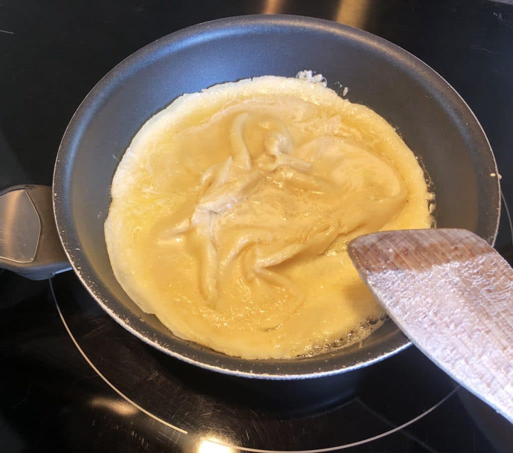 Farz pitilig (le far breton à la poêle) : Recette en photos et vidéo