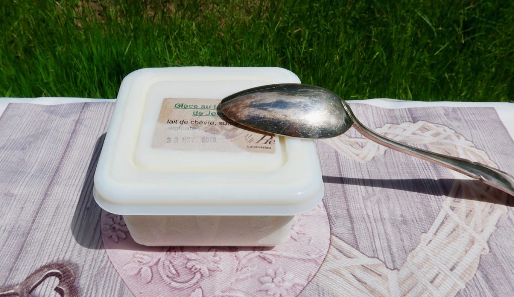5 bonnes raisons d’acheter sa glace artisanale dans une laiterie locale