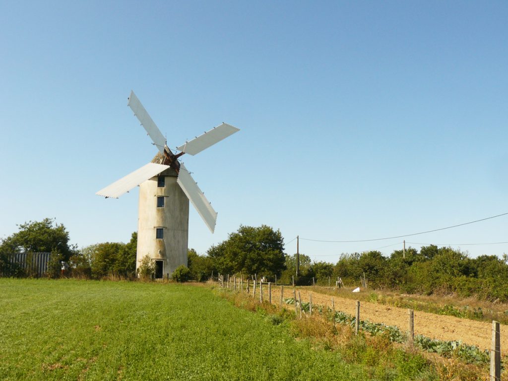 Les Vents d'Anges : Rencontre avec la meunière du Moulin de la Bicane. Les Vents d'Anges : Rencontre avec la meunière du Moulin de la Bicane.