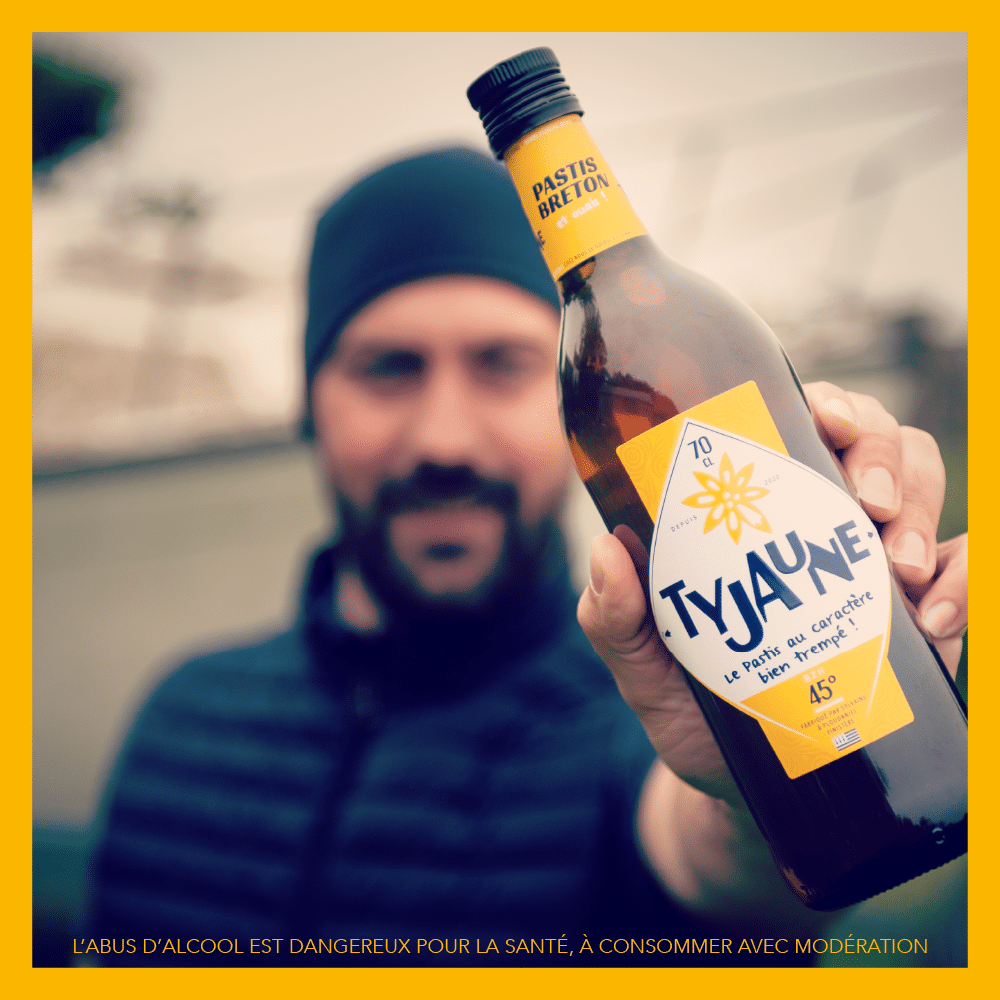 Pastis Breton artisanal Ty Jaune : parce que "la flotte et le jaune vont bien ensemble" Pastis Breton artisanal Ty Jaune : parce que "la flotte et le jaune vont bien ensemble"