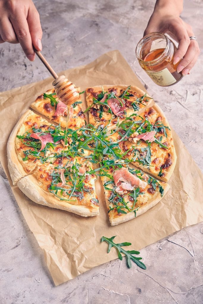 Recette de pizza maison chèvre et miel Recette de pizza maison chèvre et miel