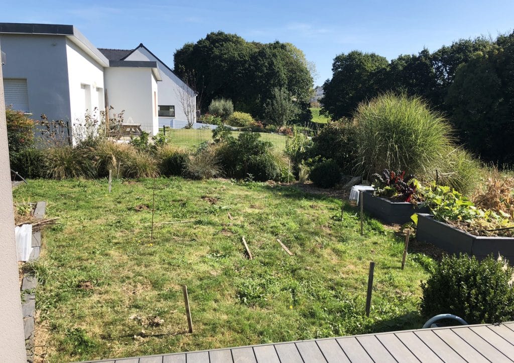 J'ai transformé ma pelouse en potager ! [GUIDE]