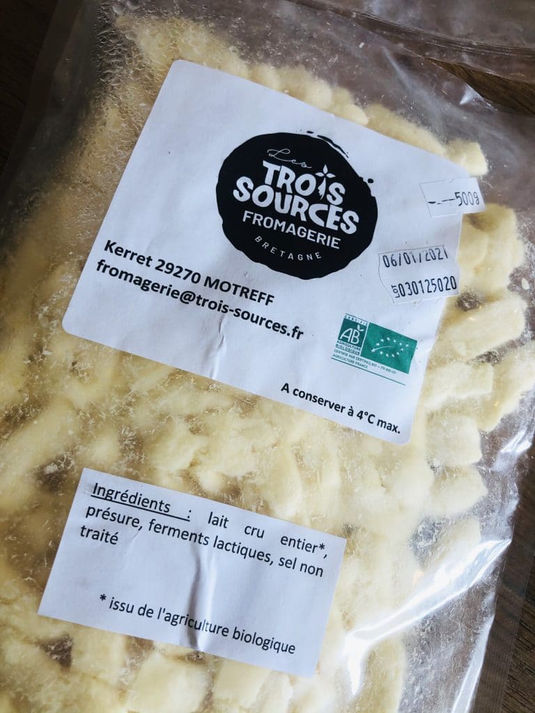 Recette de poutine, avec fromage local et sauce maison