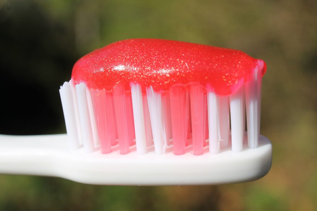 Comment Faire son Dentifrice Maison : 3 Recettes Faciles